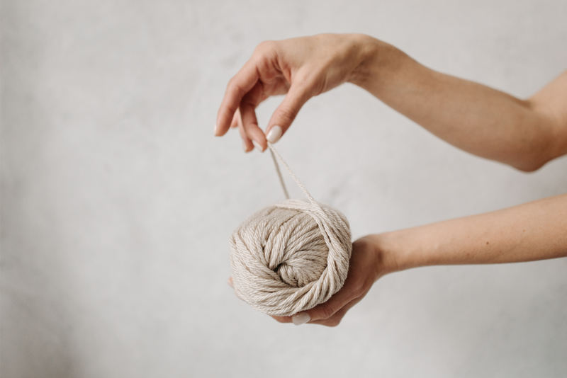 How to Find The Ends of a Skein of Yarn?