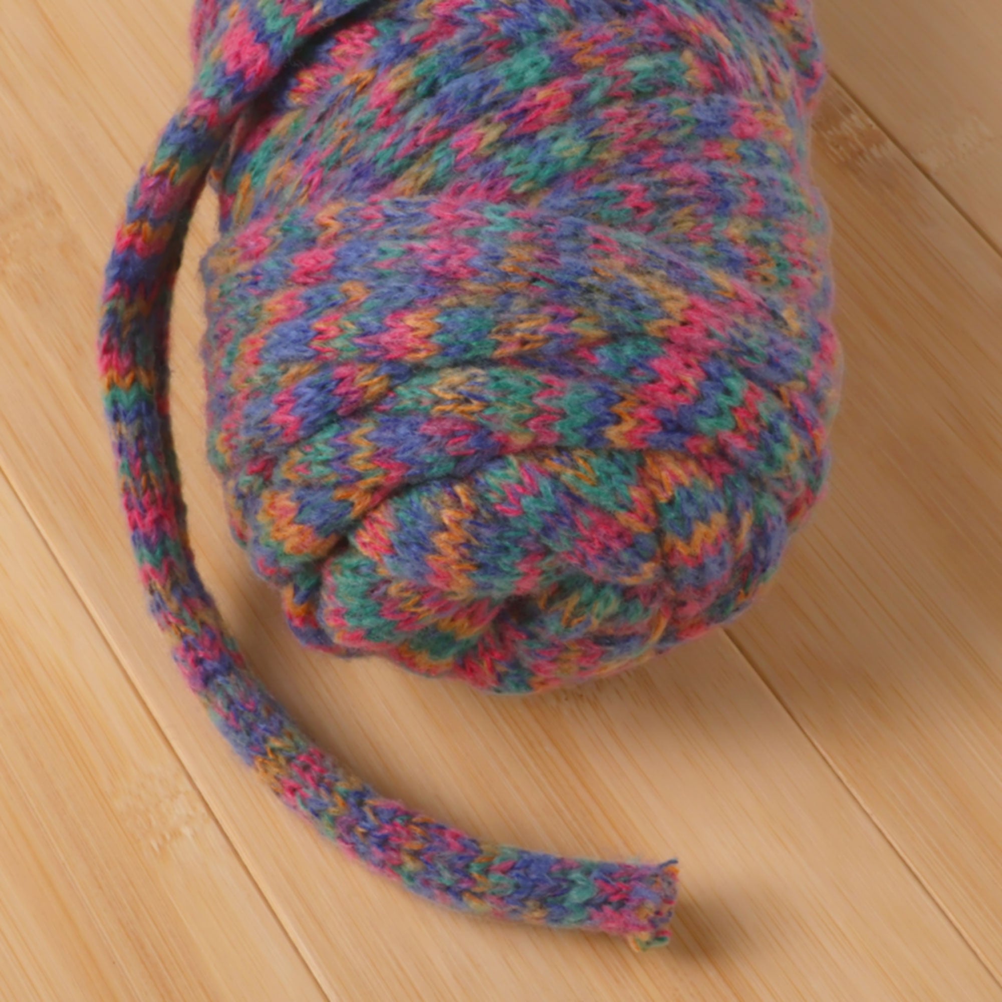 Hug Me! Sweater Yarn
