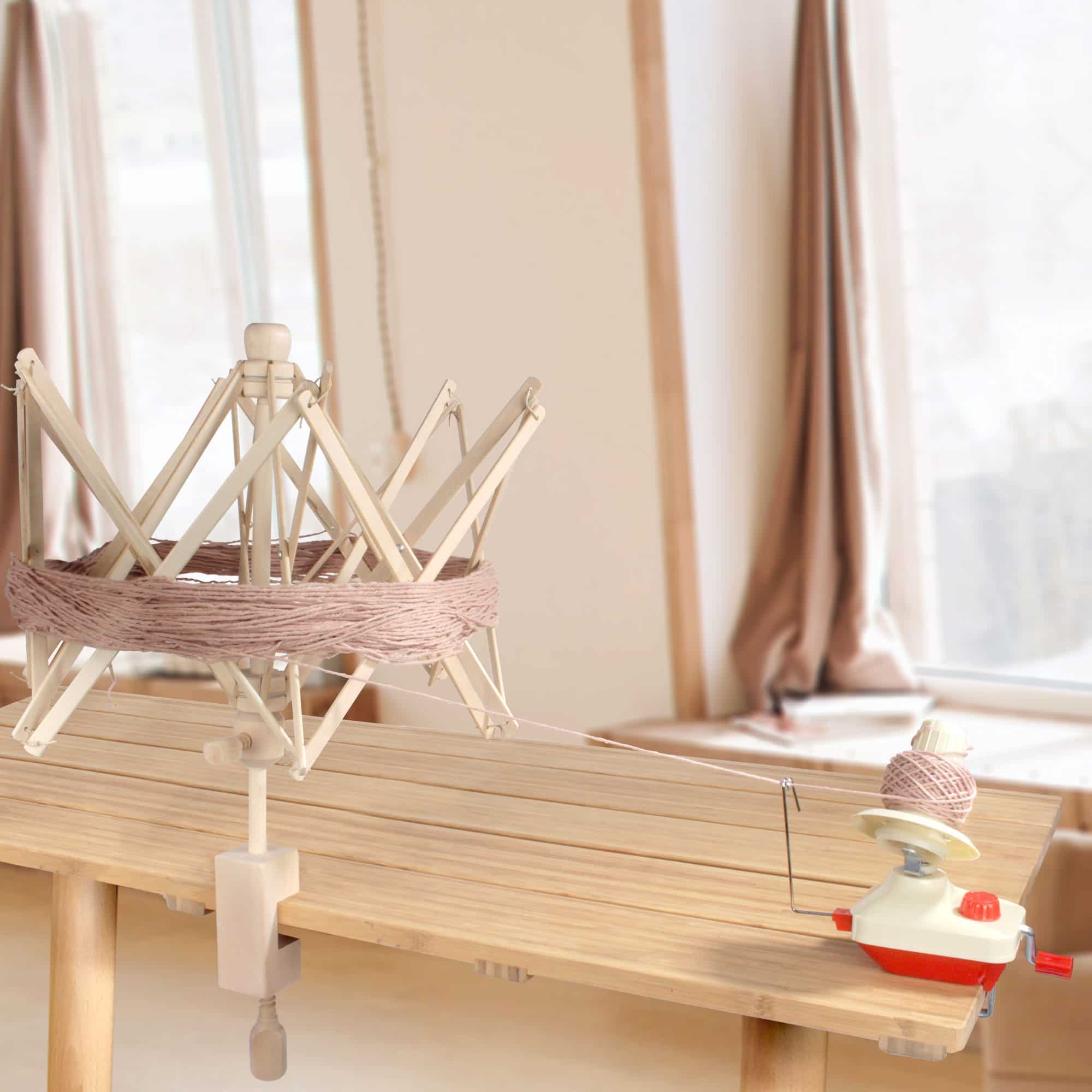 Umbrella Yarn Swift
