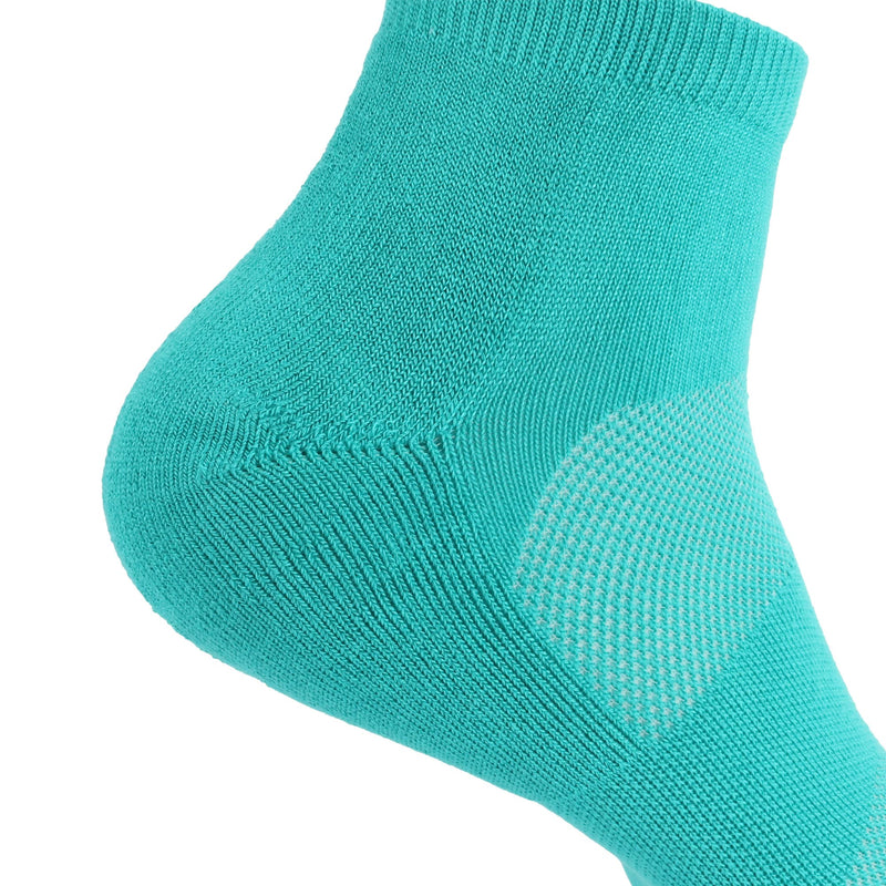 Workout socks with mesh to breathe
