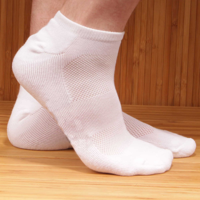 white bamboo ankle socks lifestyle picture