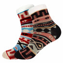 2 socks of the same pattern but different color