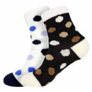 2 socks of the same pattern but different color