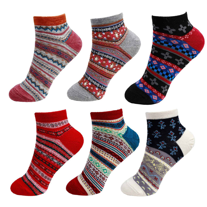 Cozy Cotton Ankle Socks. Comfortable fit - Multicolor pattern - non-binding top