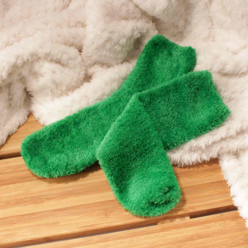 women's featherlight fuzzy socks in leafy green