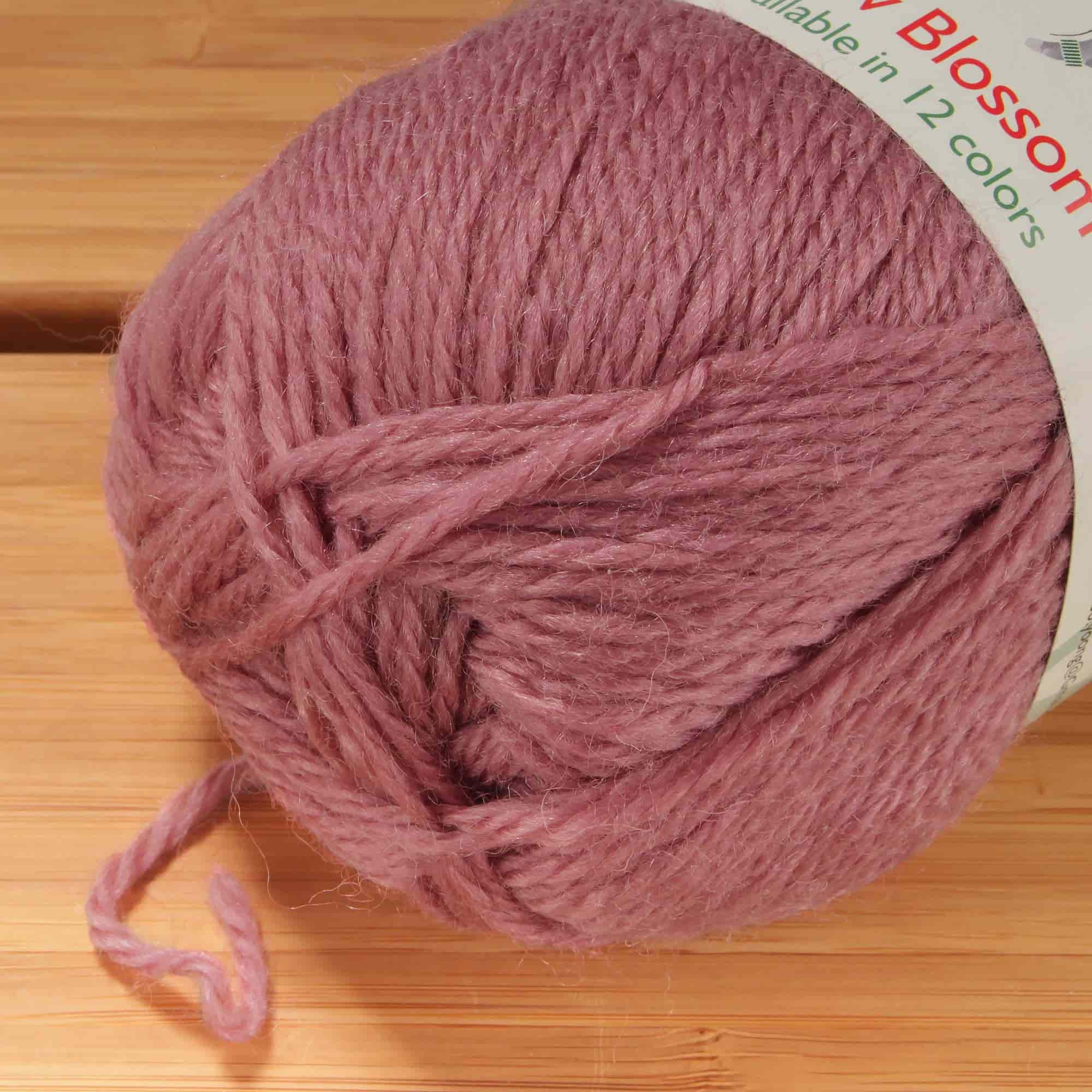 fiber of snow blossom yarn